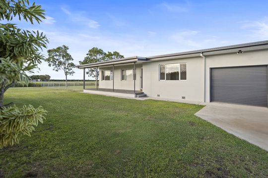 201 Chards Road, Woongarra  QLD  4670