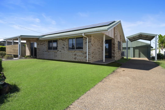 7 Spray Street, Burnett Heads  QLD  4670