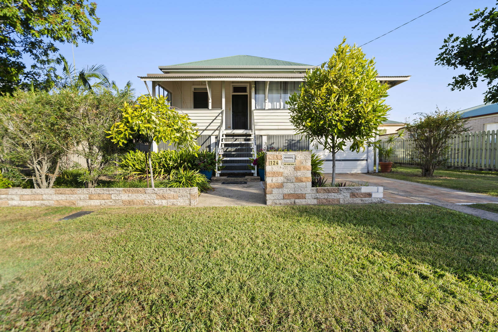 124 Woongarra Street, Bundaberg West  QLD  4670