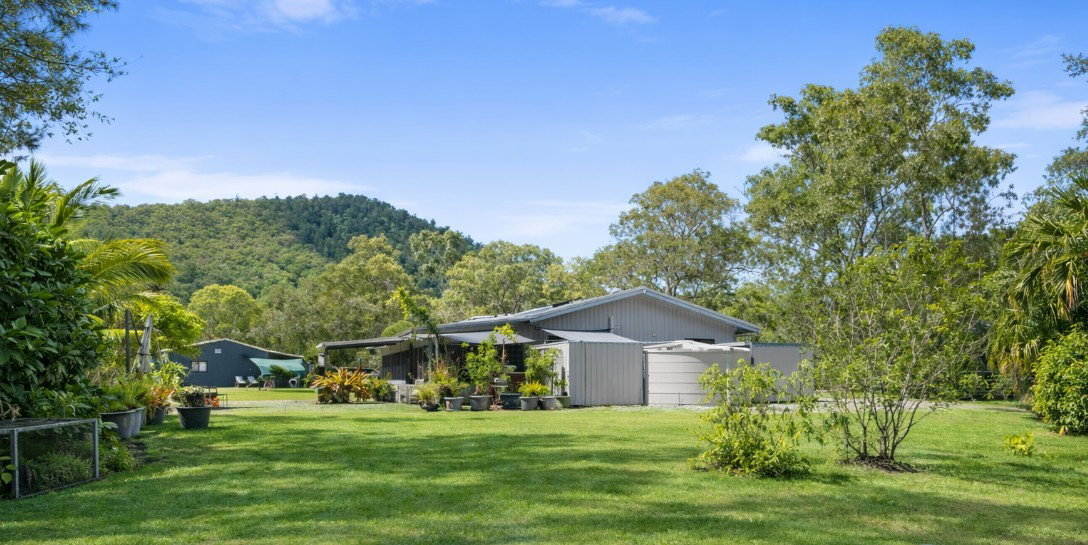 373 Lady Elliot Drive, Agnes Water  QLD  4677