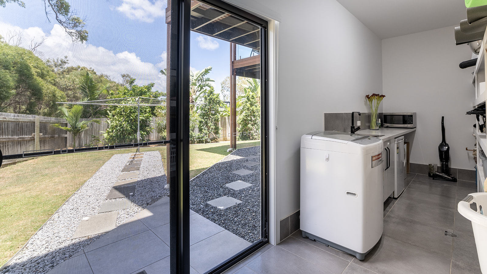 6 Seaview Court, Agnes Water  QLD  4677