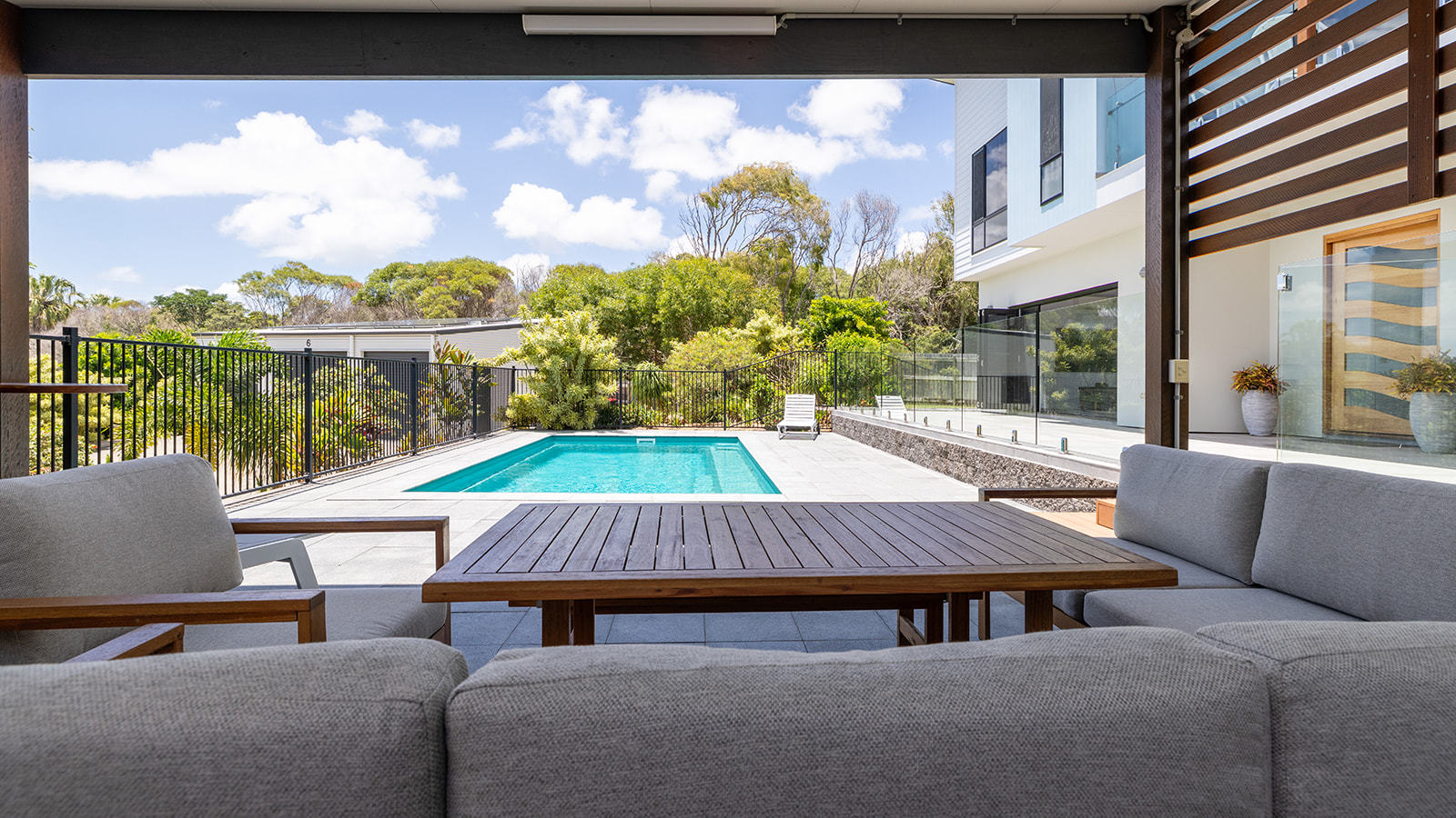 6 Seaview Court, Agnes Water  QLD  4677