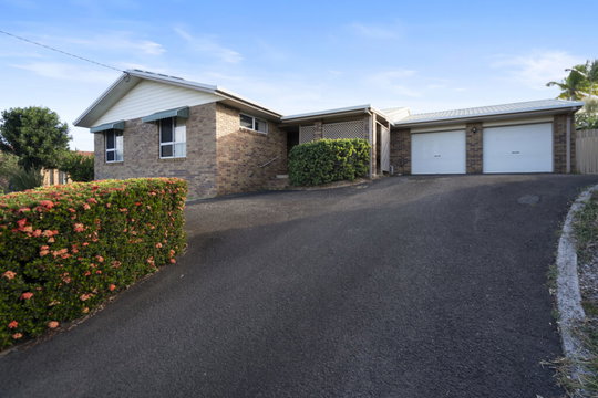 16 Rural View Terrace, Avoca  QLD  4670