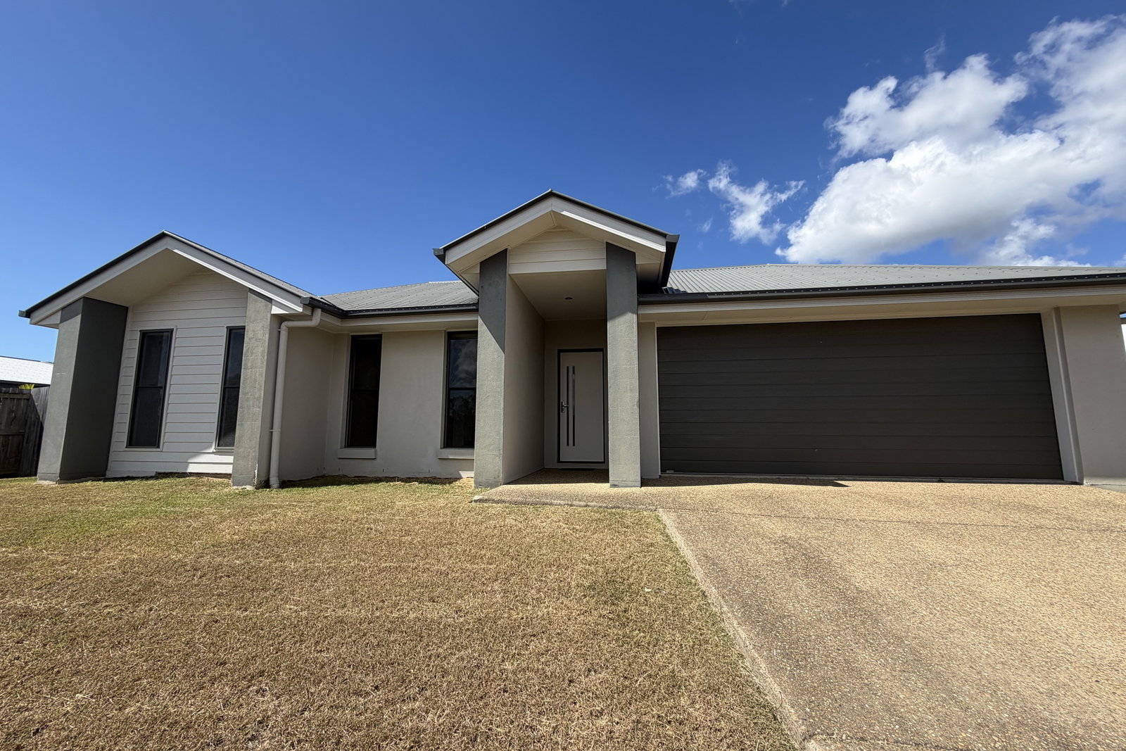 27 Parkway Crescent, Kirkwood  QLD  4680