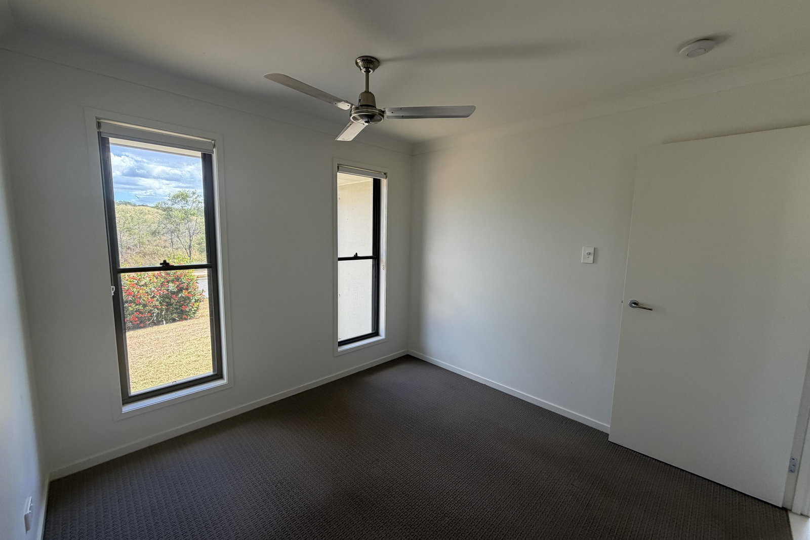 27 Parkway Crescent, Kirkwood  QLD  4680