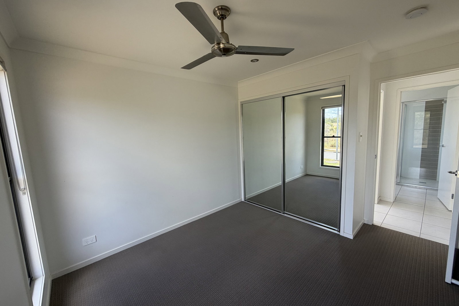 27 Parkway Crescent, Kirkwood  QLD  4680