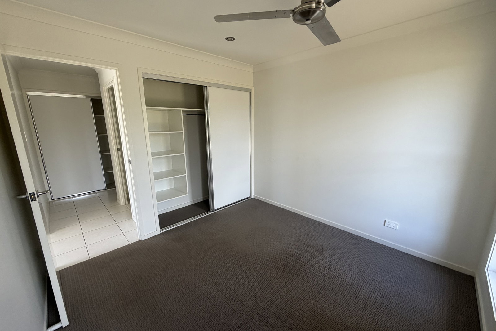 27 Parkway Crescent, Kirkwood  QLD  4680