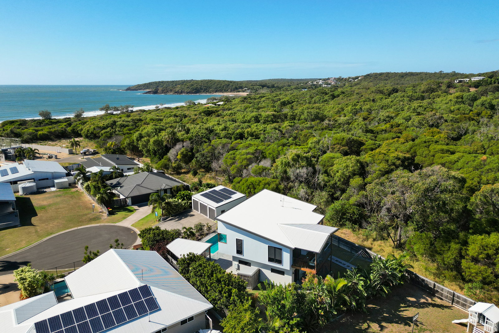 6 Seaview Court, Agnes Water  QLD  4677