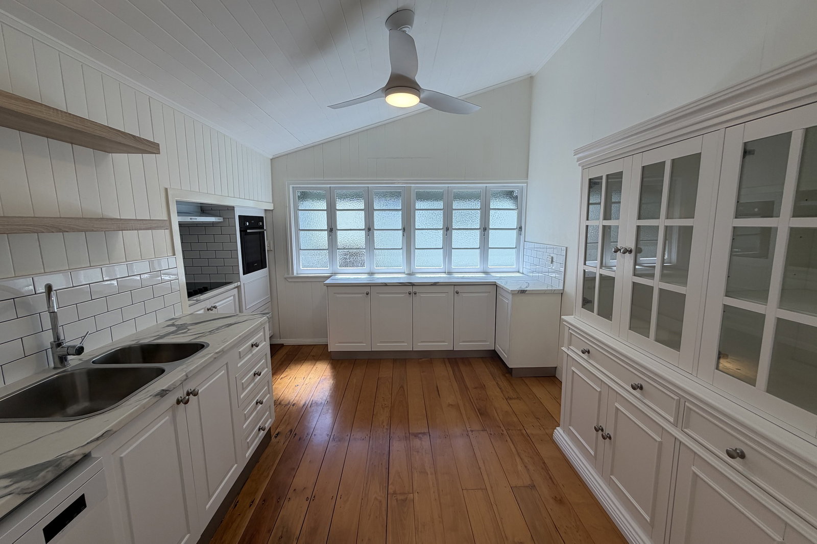213 Auckland Street, South Gladstone  QLD  4680