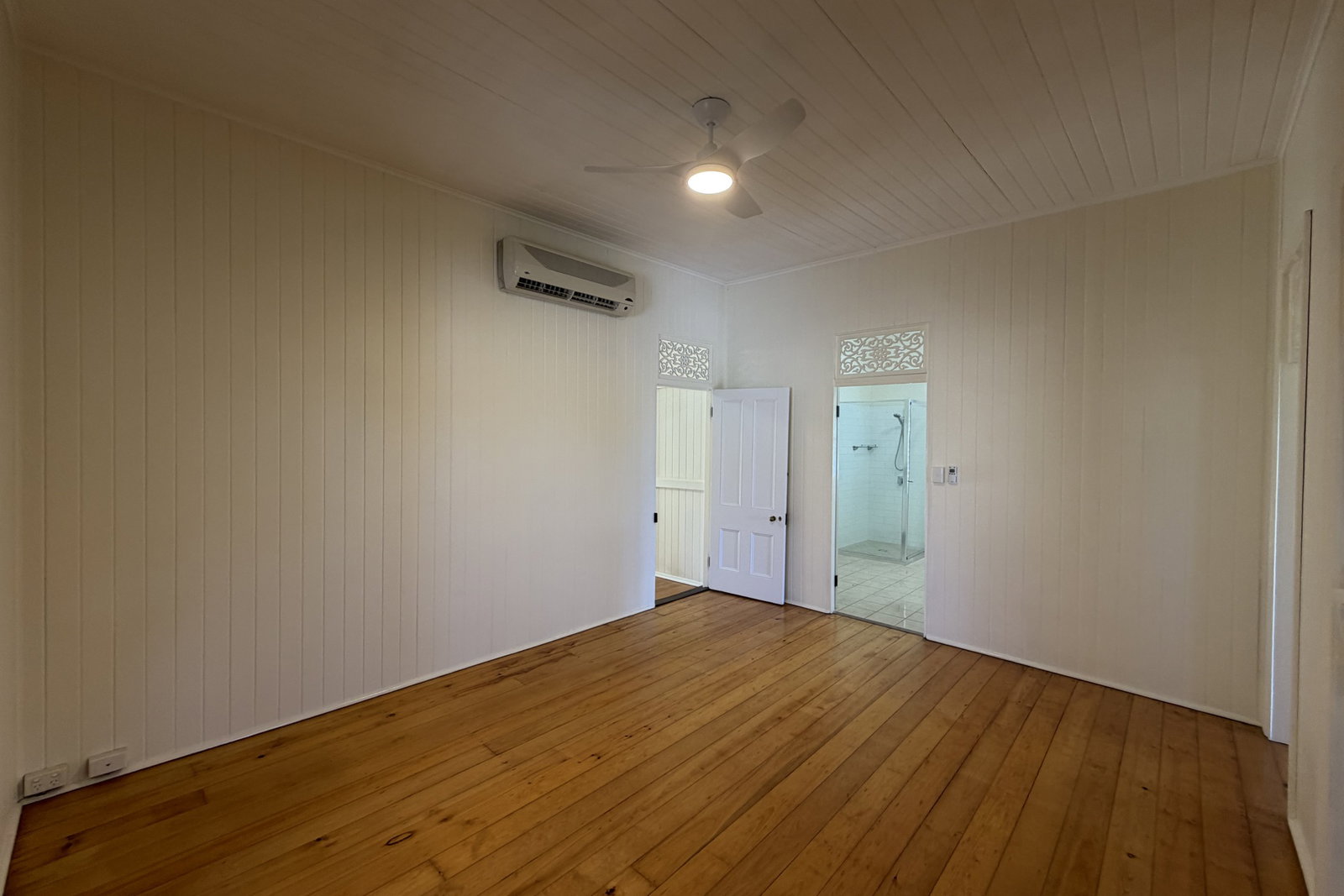 213 Auckland Street, South Gladstone  QLD  4680