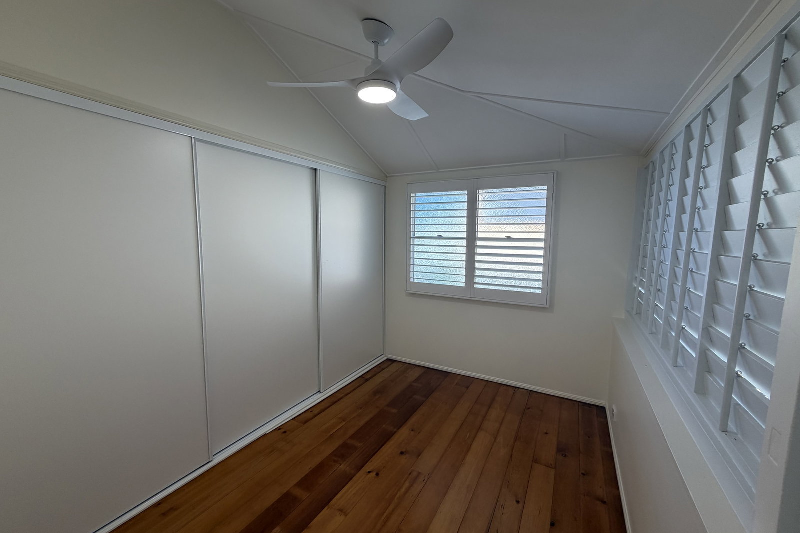 213 Auckland Street, South Gladstone  QLD  4680