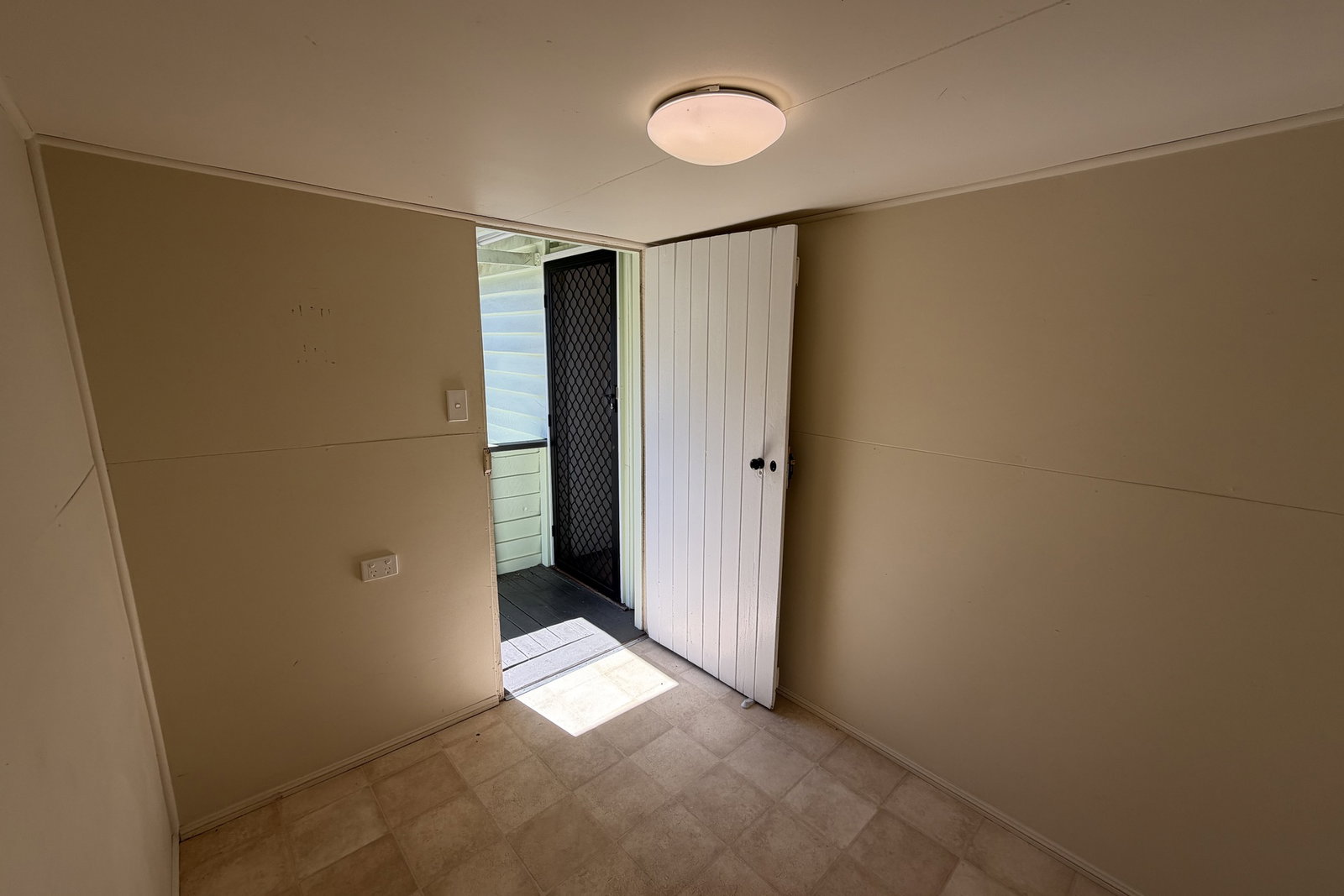213 Auckland Street, South Gladstone  QLD  4680