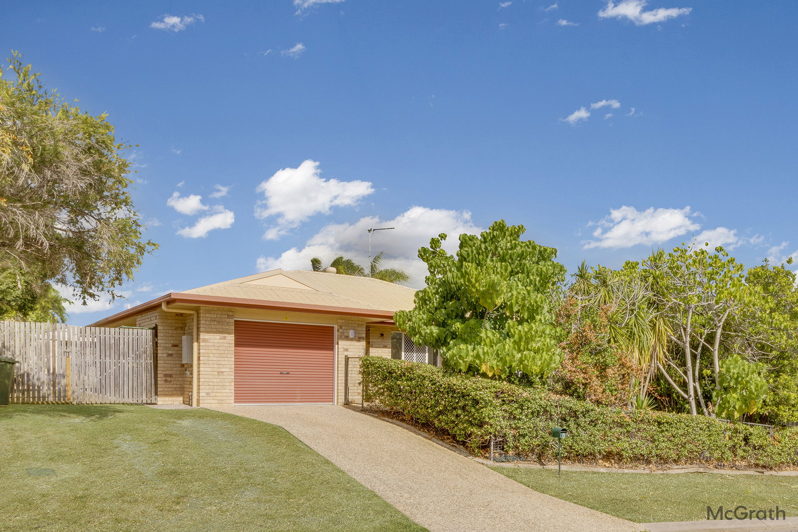 4 Cania Way, Clinton  QLD  4680