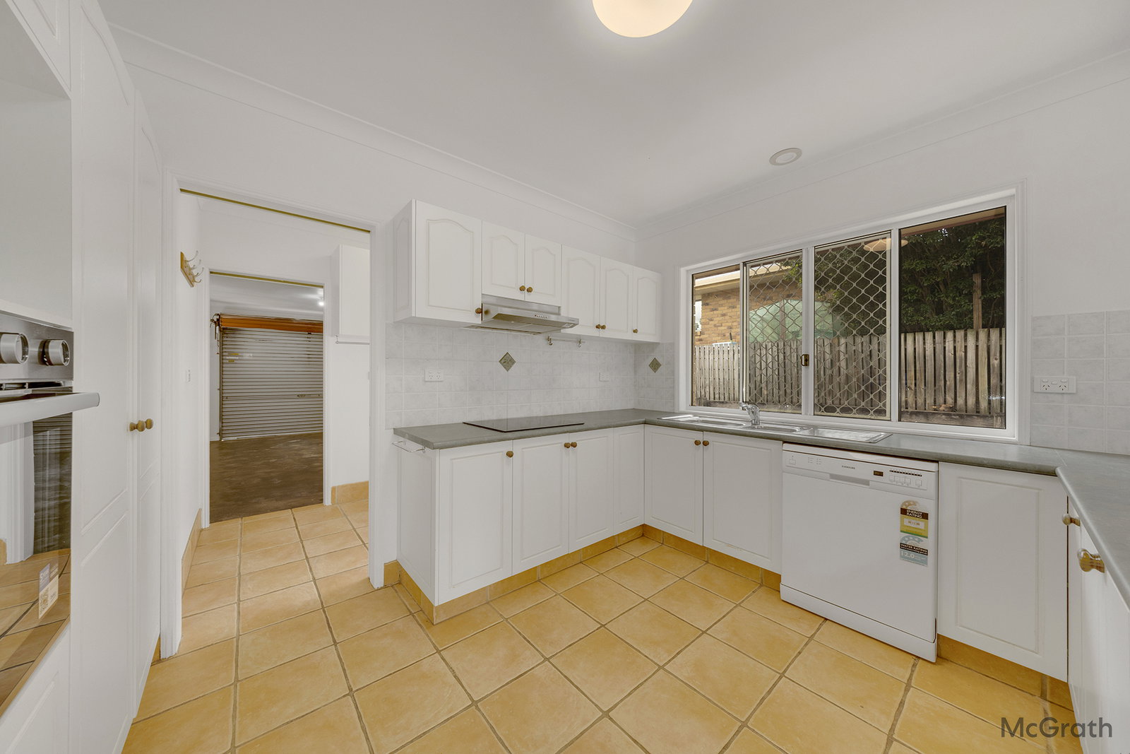 4 Cania Way, Clinton  QLD  4680