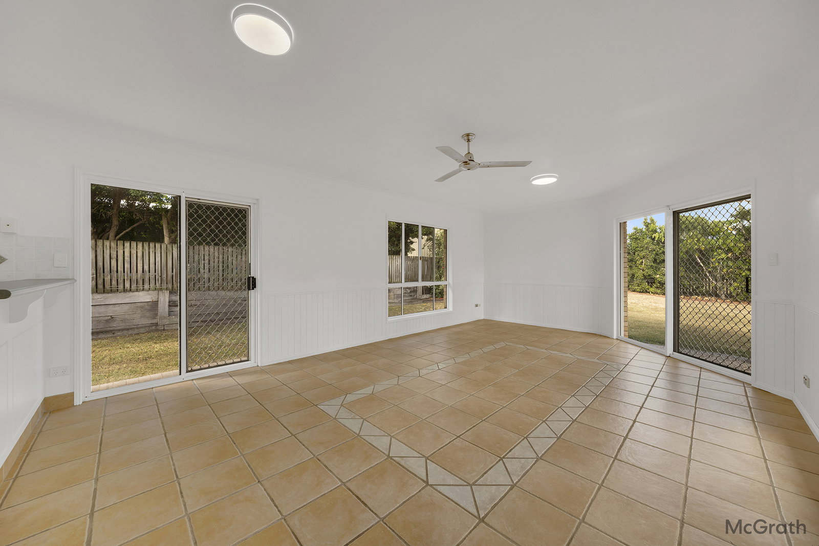 4 Cania Way, Clinton  QLD  4680