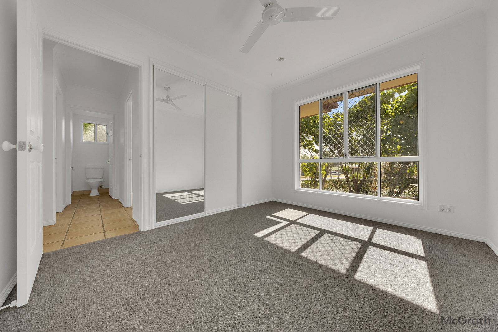 4 Cania Way, Clinton  QLD  4680