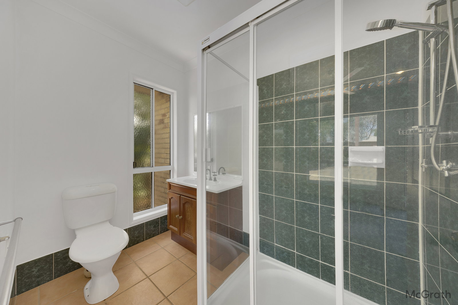 4 Cania Way, Clinton  QLD  4680