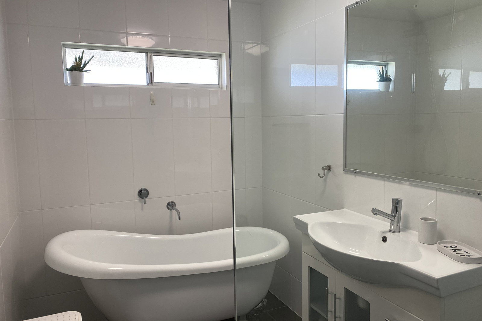 36 Hibiscus Street, Urangan  QLD  4655