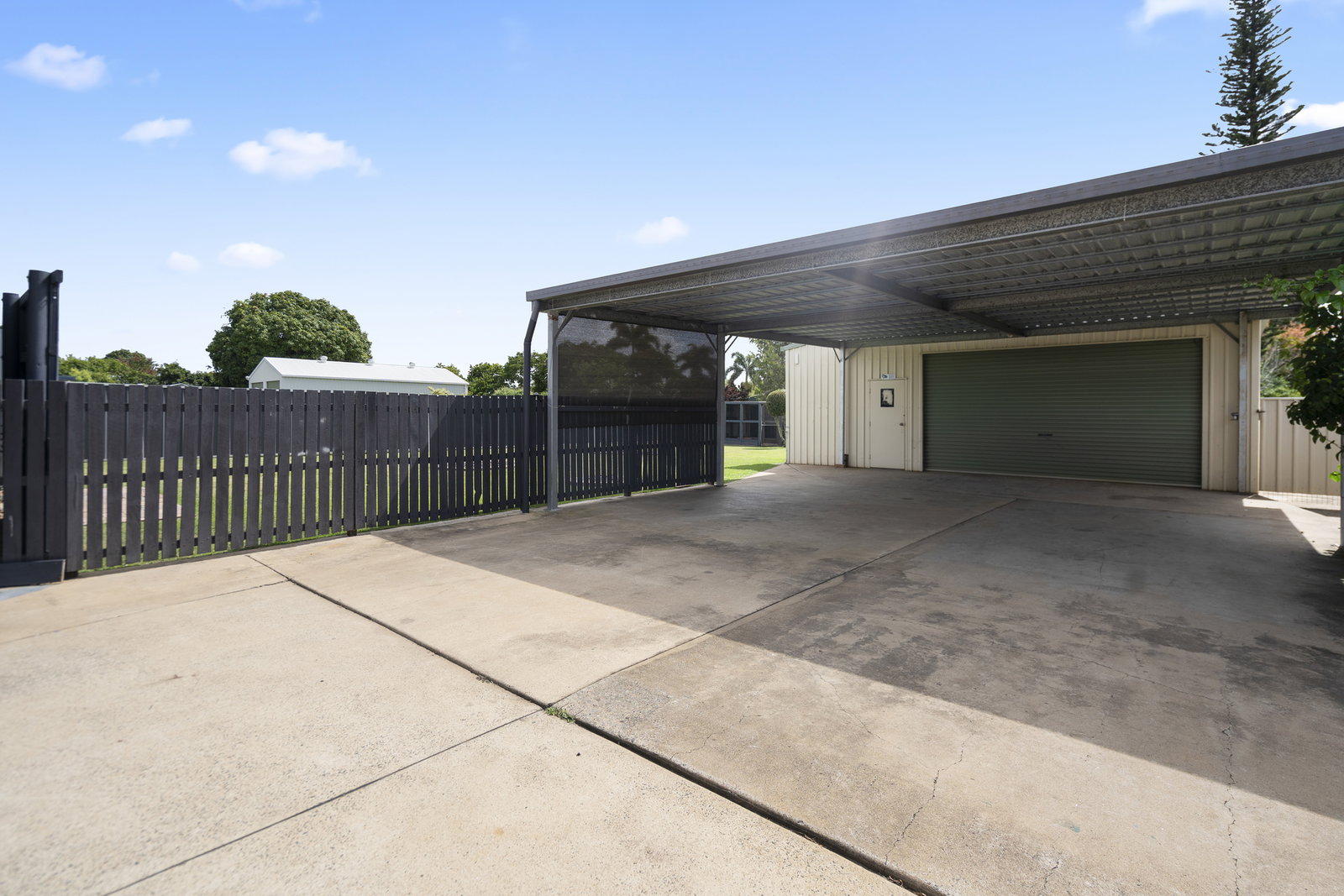 1 Alice Street, Walkervale  QLD  4670