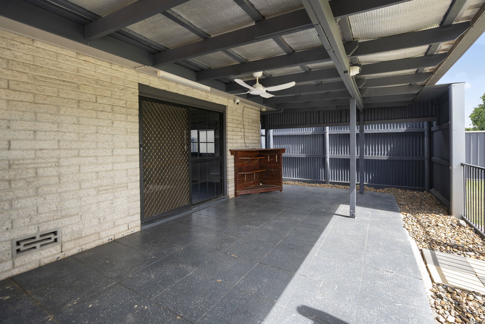 1 Alice Street, Walkervale  QLD  4670