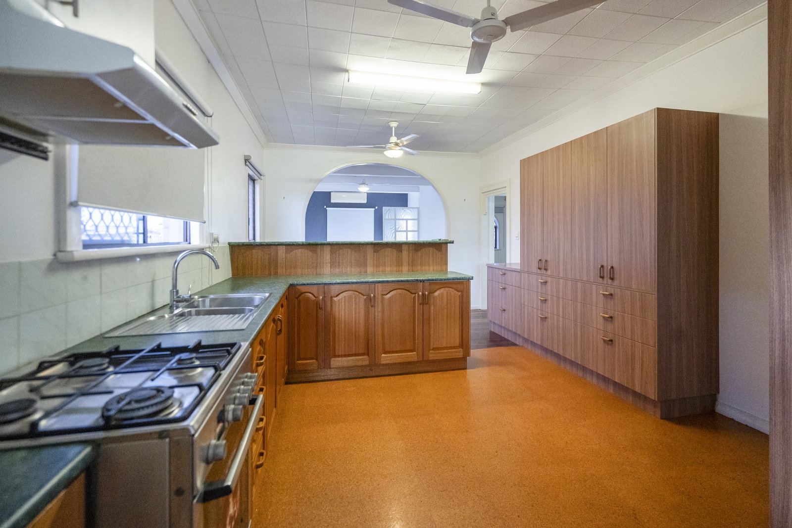 1 Alice Street, Walkervale  QLD  4670