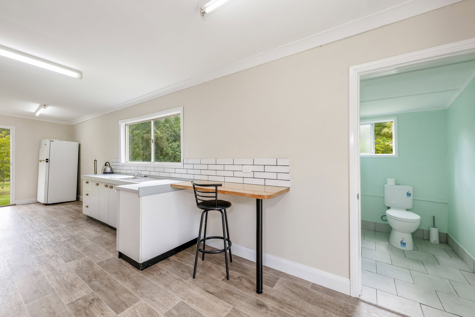 4 Camira Court, South Bingera  QLD  4670
