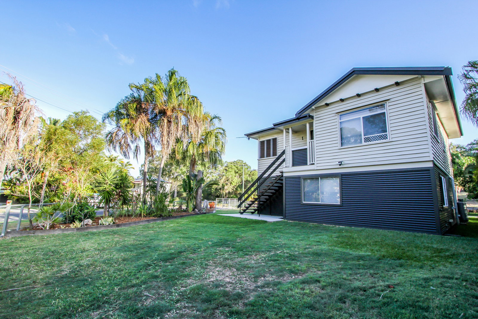 1 Cabbage Palm Drive, Agnes Water  QLD  4677