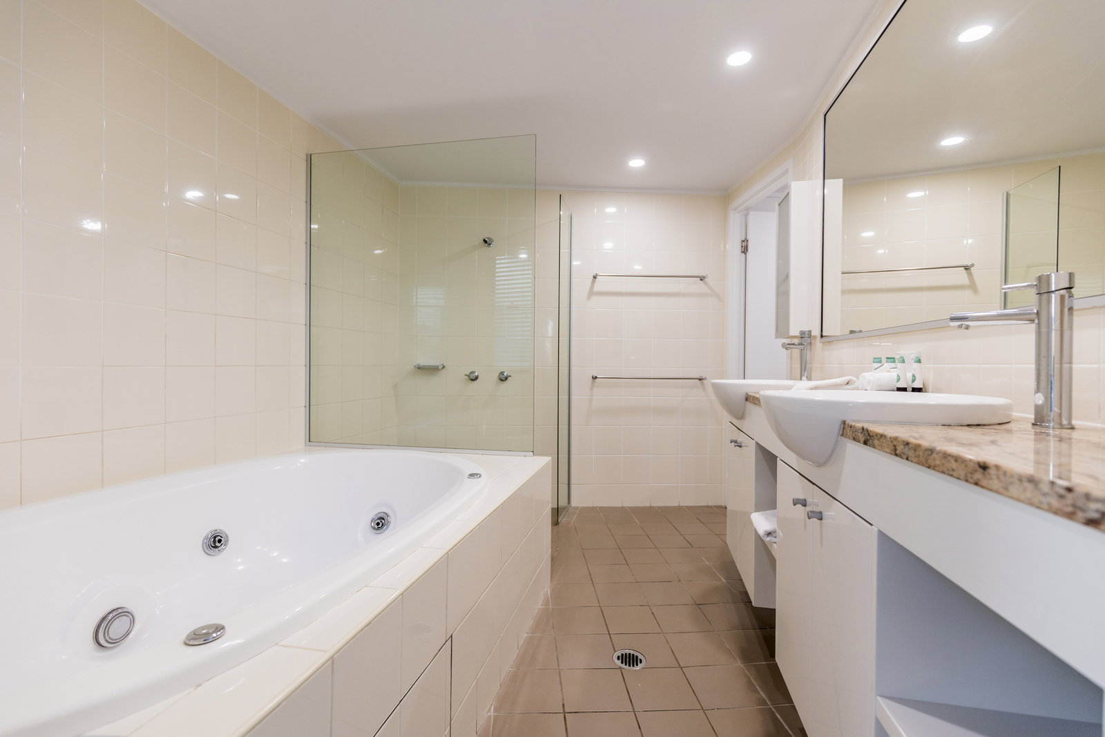 300/11 Beaches Village Circuit, Agnes Water  QLD  4677
