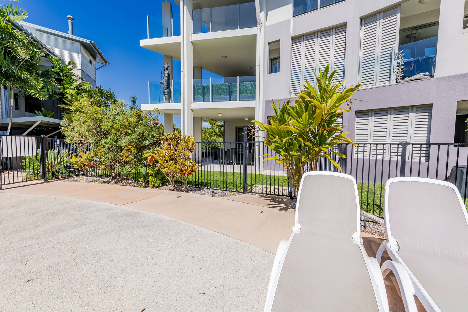 300/11 Beaches Village Circuit, Agnes Water  QLD  4677
