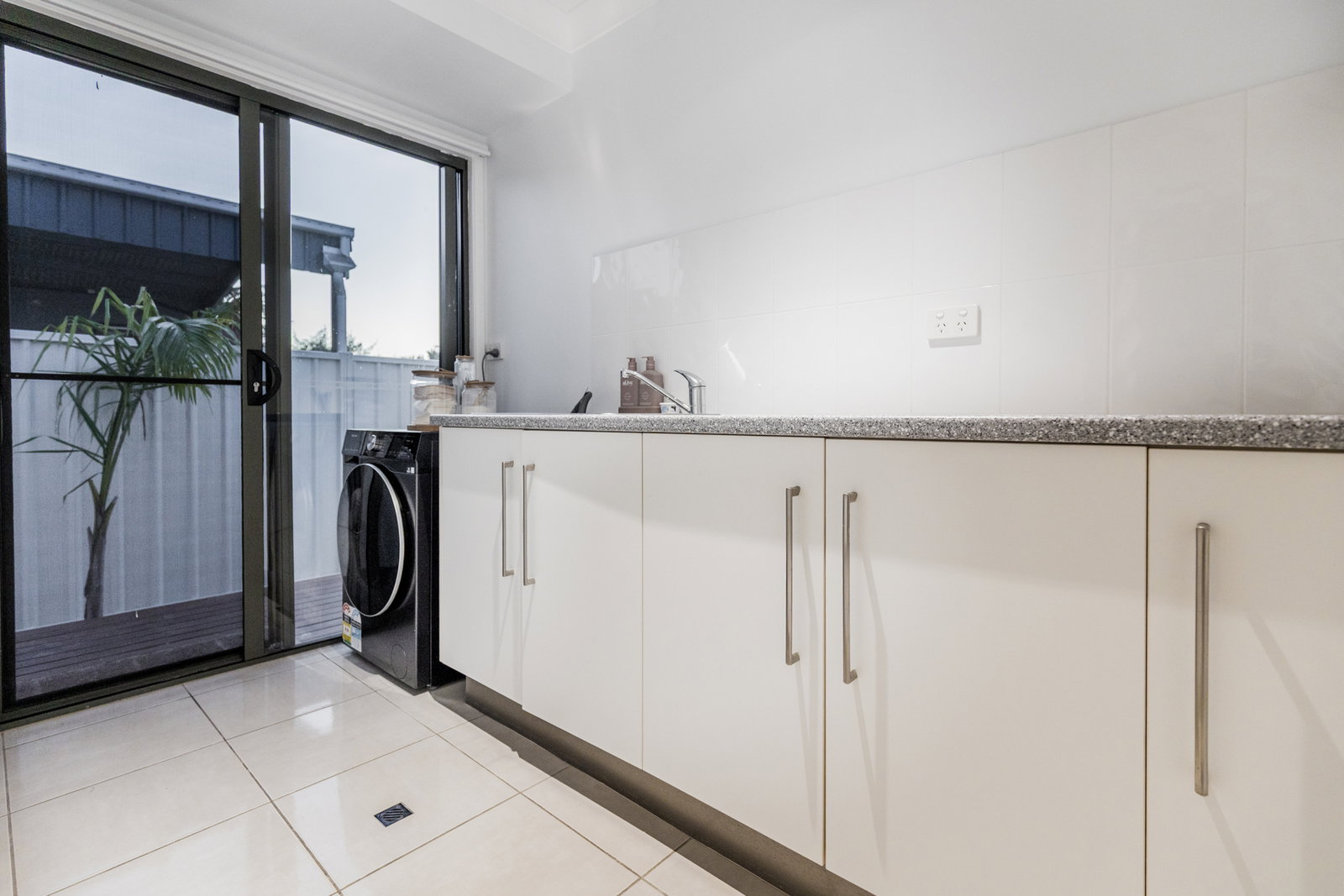 3 Dolphin Court, Agnes Water  QLD  4677