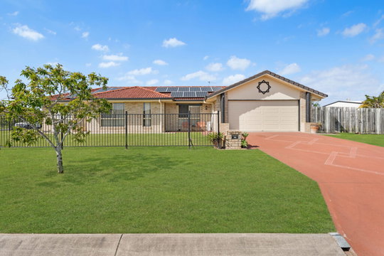3 Bronton Way, Point Vernon  QLD  4655