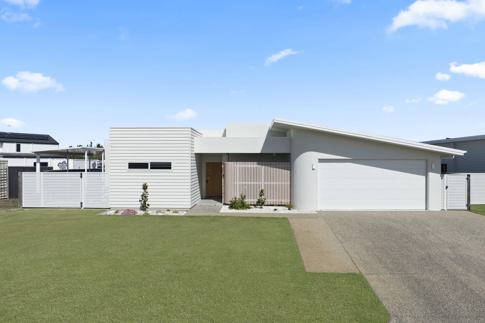 24 Fraser Avenue, Innes Park  QLD  4670