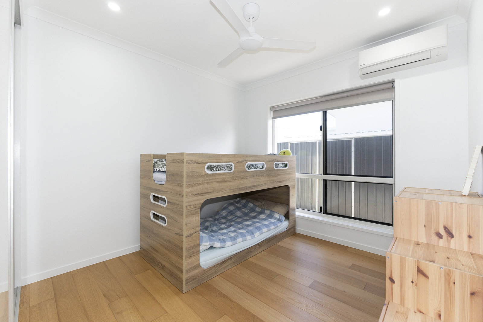 24 Fraser Avenue, Innes Park  QLD  4670