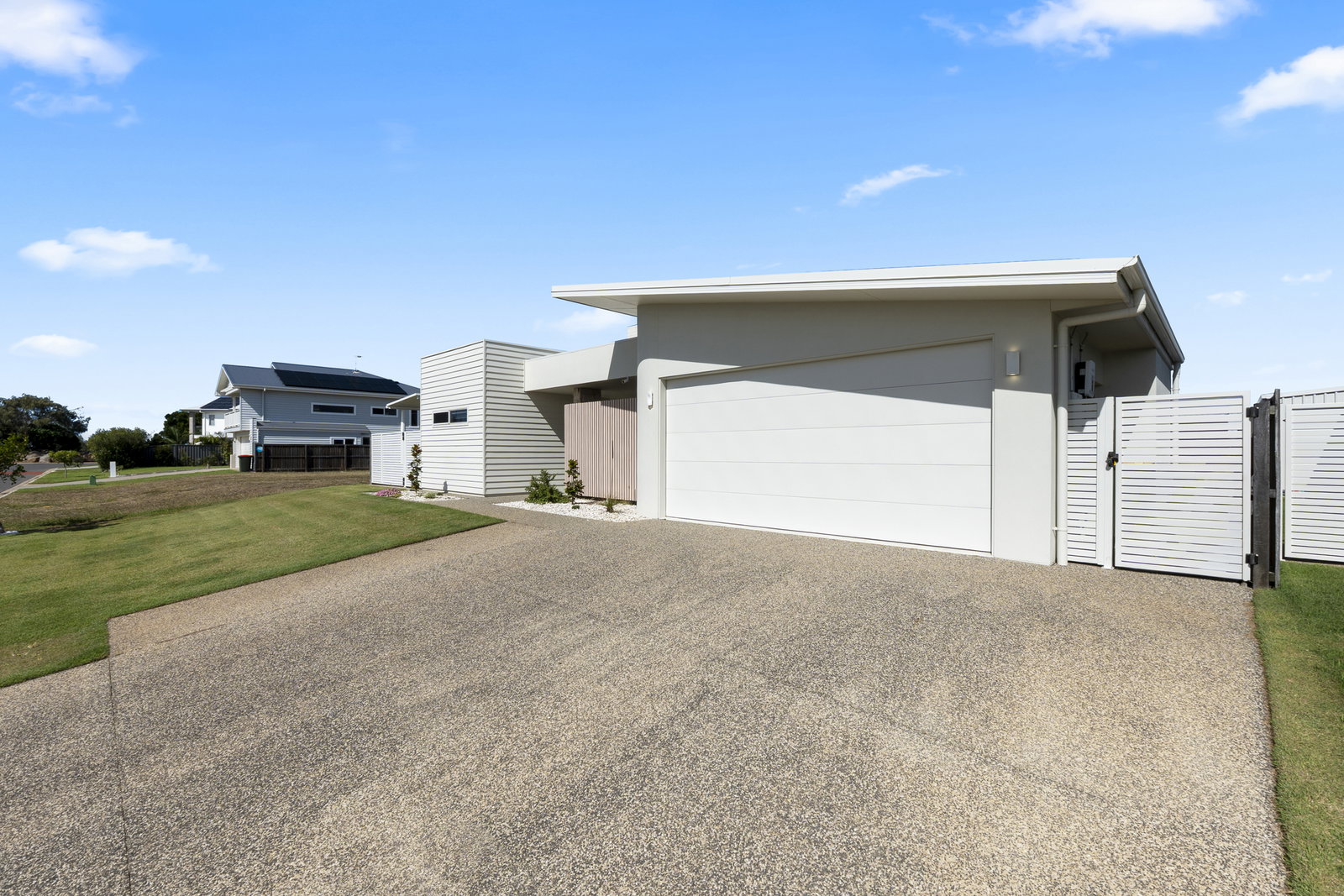 24 Fraser Avenue, Innes Park  QLD  4670