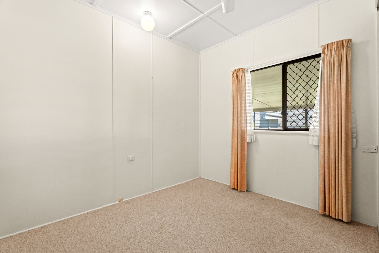 12 Dalglish Street, Maryborough  QLD  4650
