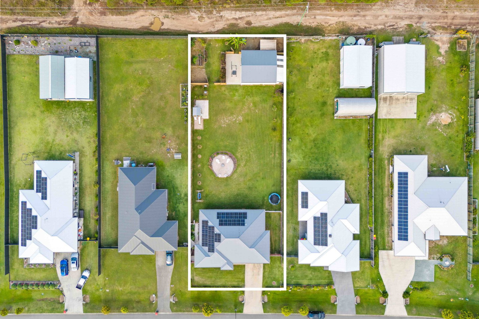 27 Finch Street, Oakhurst  QLD  4650