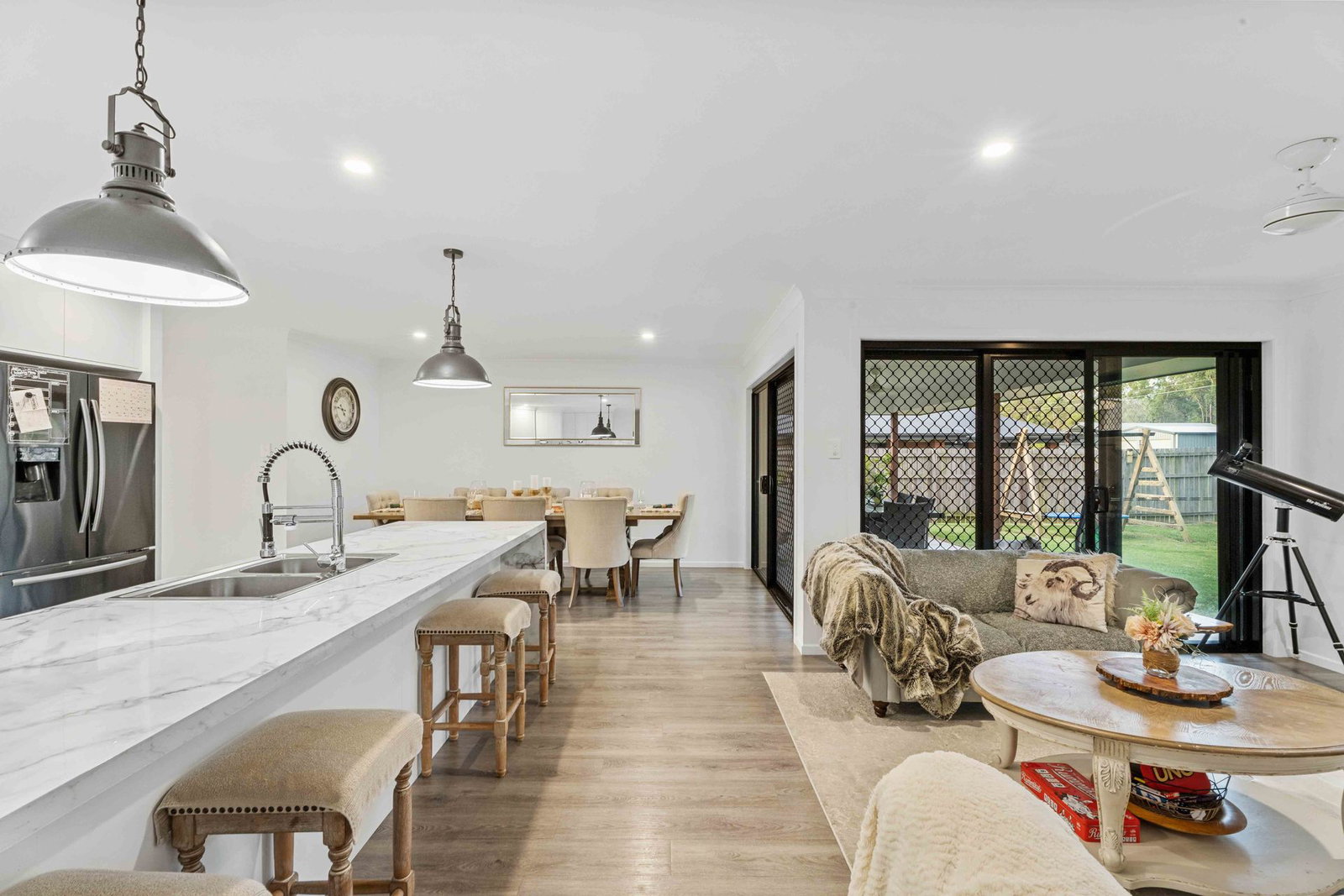 27 Finch Street, Oakhurst  QLD  4650