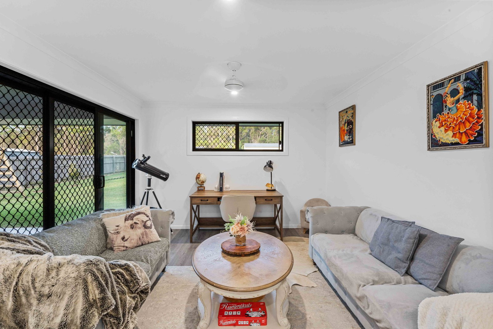 27 Finch Street, Oakhurst  QLD  4650
