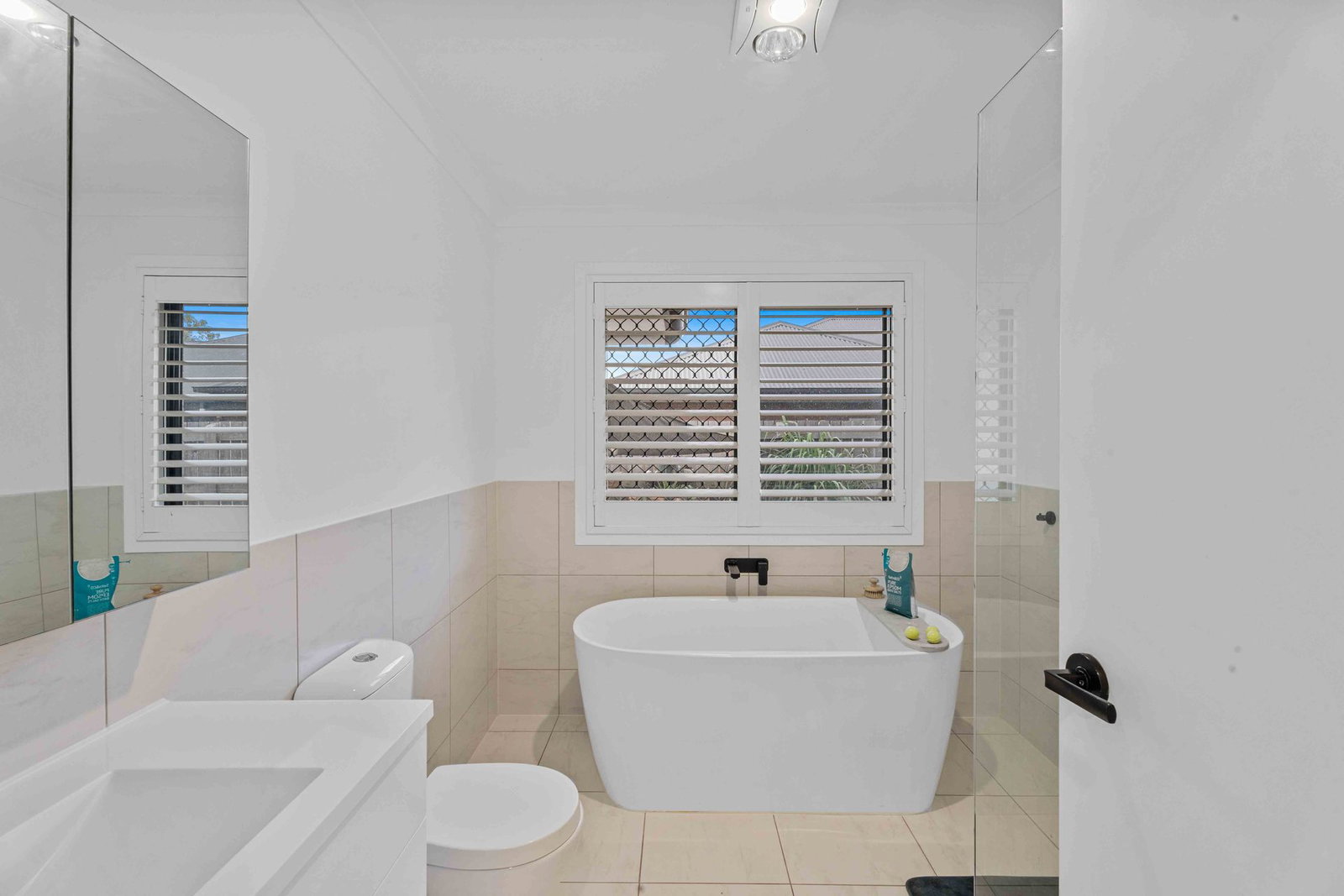 27 Finch Street, Oakhurst  QLD  4650