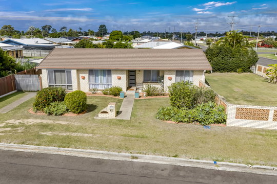 7 Thomas Thomsen Drive, Thabeban  QLD  4670
