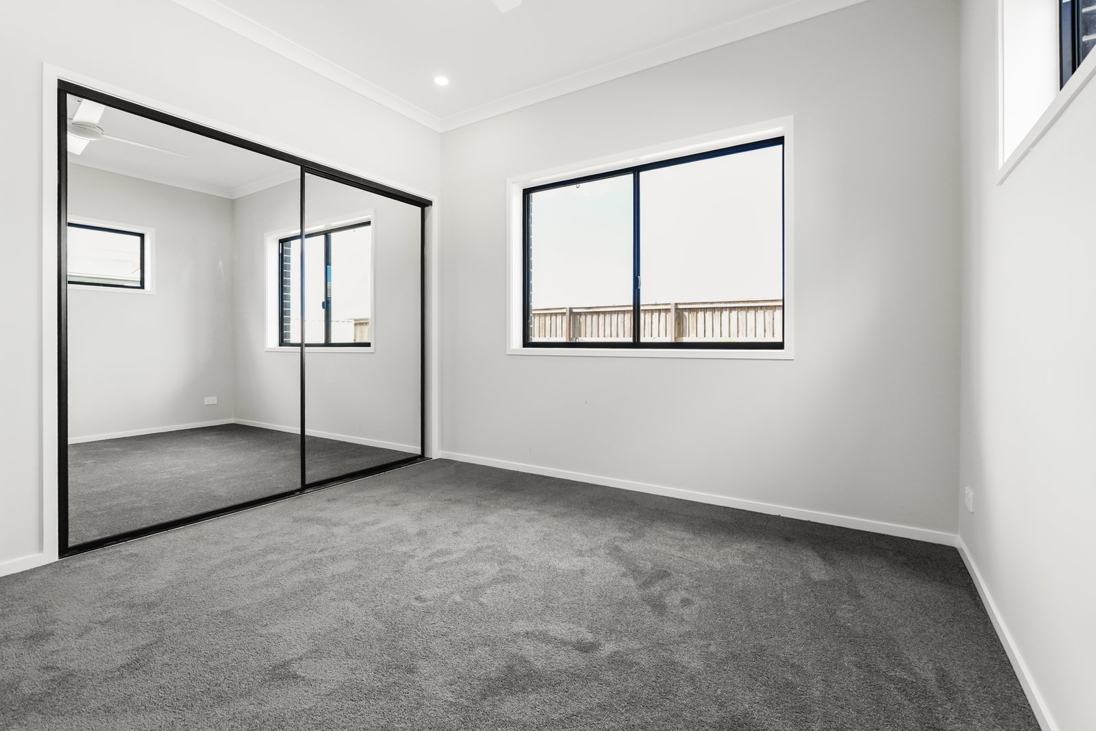 17 Mataranka Circuit, Nikenbah  QLD  4655