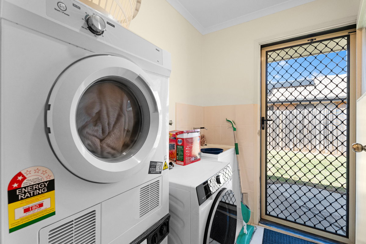 3 Bronton Way, Point Vernon  QLD  4655
