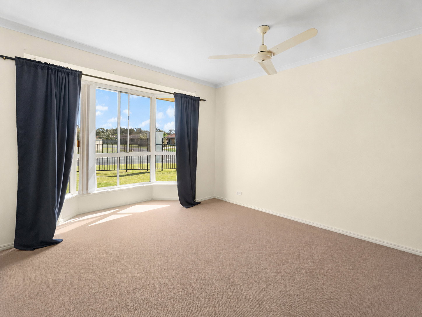3 Bronton Way, Point Vernon  QLD  4655