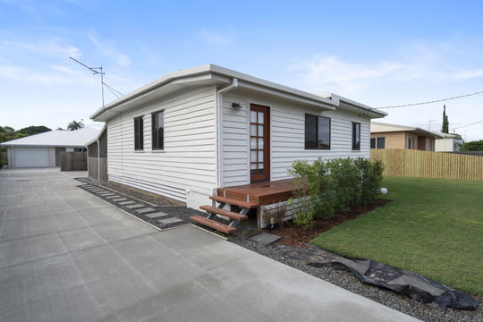 1/373 Bourbong Street, Millbank  QLD  4670