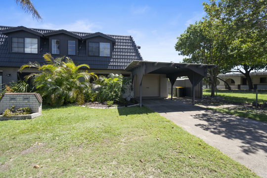 1/16 Hargreaves Street, Bundaberg South  QLD  4670