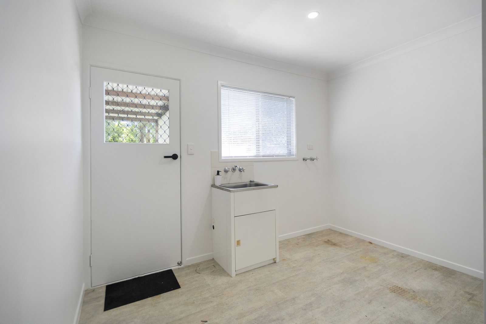 1/16 Hargreaves Street, Bundaberg South  QLD  4670