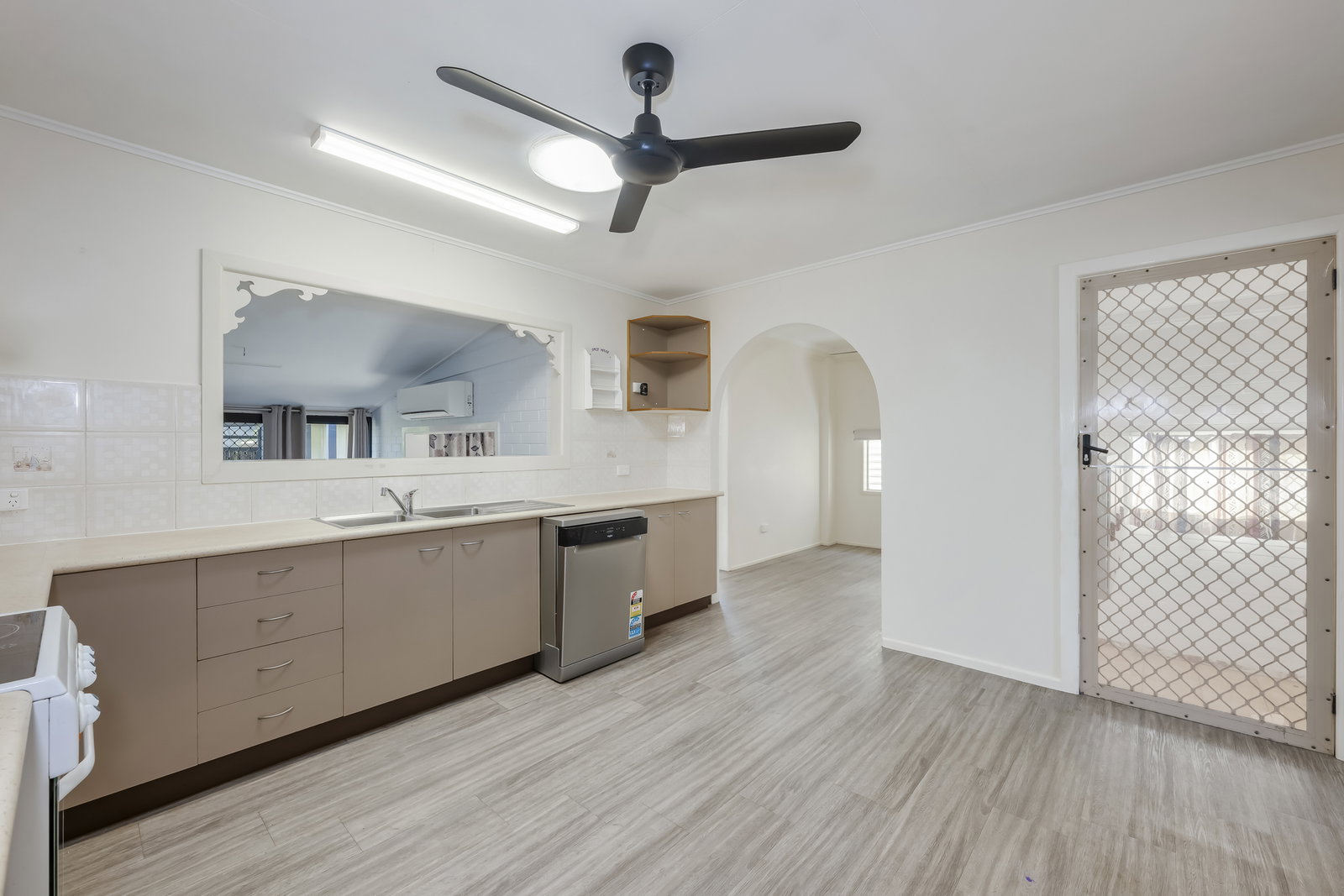 48 Gaffel Street, Svensson Heights  QLD  4670
