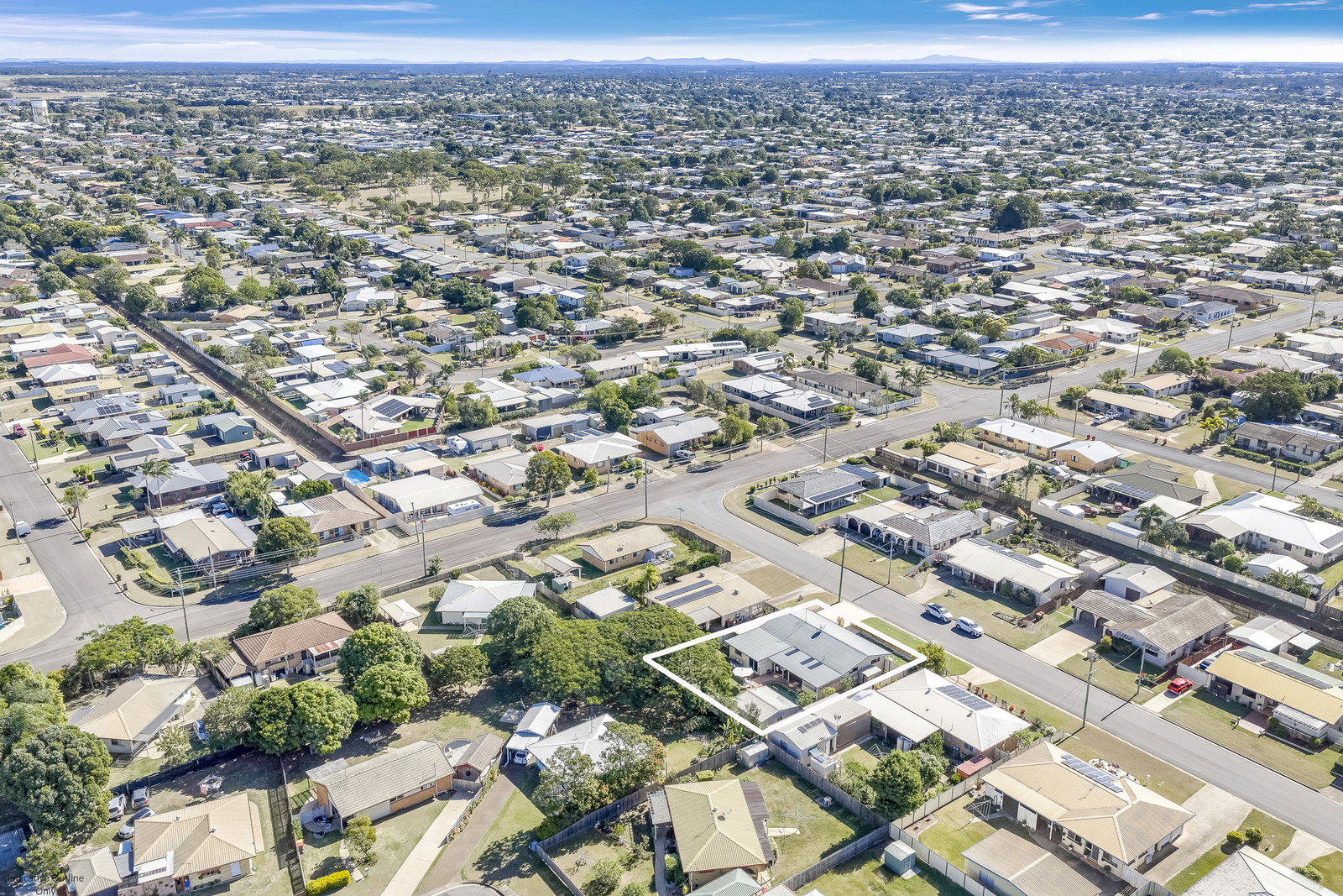 6 McLachlan Drive, Avenell Heights  QLD  4670