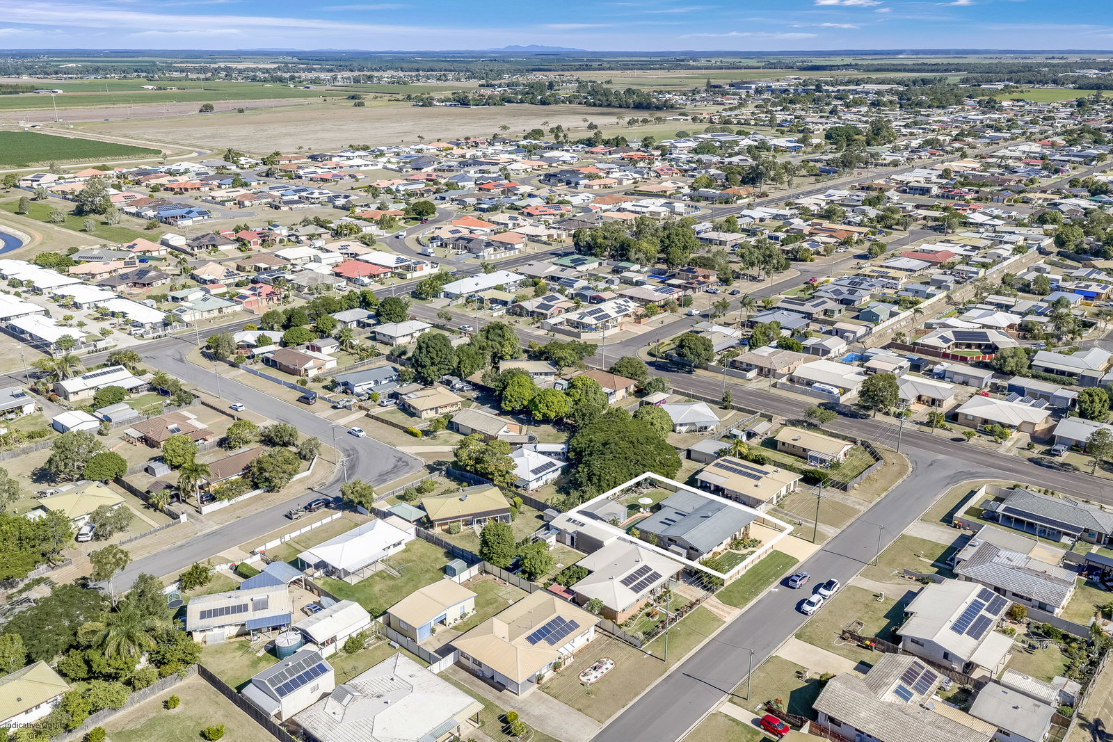6 McLachlan Drive, Avenell Heights  QLD  4670