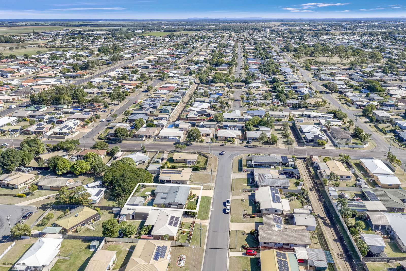 6 McLachlan Drive, Avenell Heights  QLD  4670